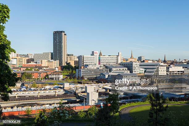 sheffield skyline - sheffield fotografías e imágenes de stock