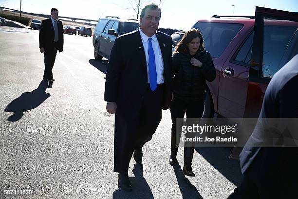 Republican presidential candidate, New Jersey Gov. Chris Christie and his wife, Mary Pat Christie, arrive together for a campaign event at the Quaker...