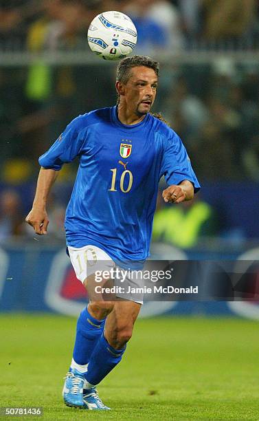 Roberto Baggio of Italy in action during an International Friendly match between Italy and Spain at the Luigi Ferraris Stadium on April 28, 2004 in...