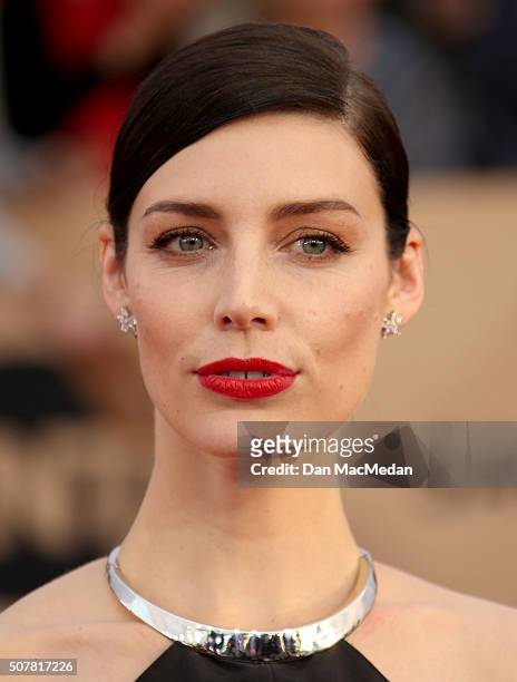 Actress Jessica Pare attends the 22nd Annual Screen Actors Guild Awards at The Shrine Auditorium on January 30, 2016 in Los Angeles, California.