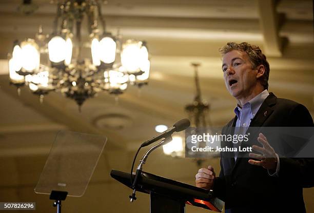 Republican presidential candidate, U.S. Sen. Rand Paul speaks during a campaign event at the University of Iowa Memorial Union January 31, 2016 in...