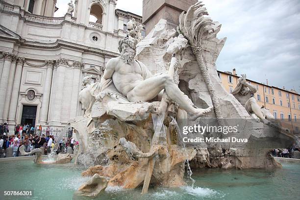 fontana dei quattro fiumi by gian lorenzo bernini - fountain of the four rivers stock pictures, royalty-free photos & images