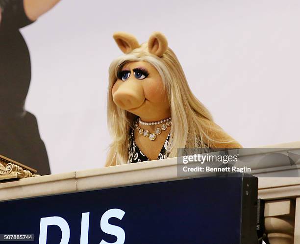Miss Piggy rings the NYSE Opening Bell at New York Stock Exchange on February 1, 2016 in New York City.