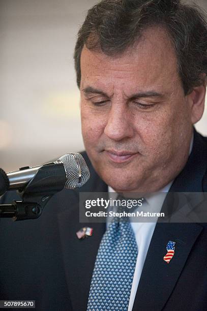 Republican presidential candidate, New Jersey Gov. Chris Christie speaks during a luncheon at the Bull Moose Club February 1, 2016 in downtown Des...