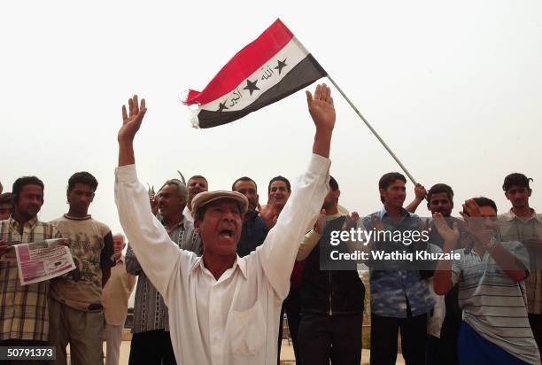 Iraqi Communist Party Photos and Premium High Res Pictures - Getty Images