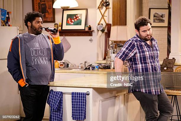 New Year's Resolution Walks Into A Bar" Episode 310A -- Pictured: Ron Funches as Shelly, David Fynn as Brett --