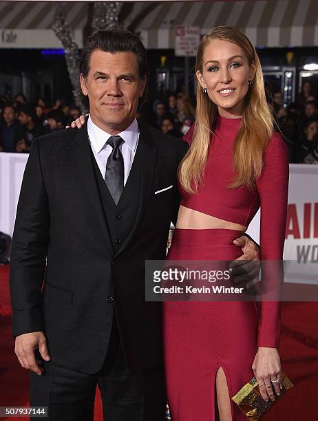 Actor Josh Brolin and Kathryn Boyd attend Universal Pictures' "Hail, Caesar!" premiere at Regency Village Theatre on February 1, 2016 in Westwood,...