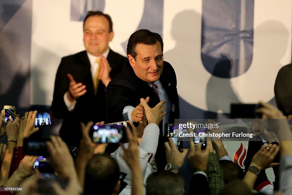 GOP Presidential Candidate Sen. Ted Cruz (R-TX) Holds Caucus Night Gathering At Iowa State Fairgrounds