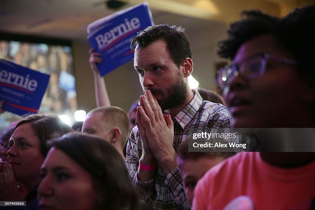 Democratic Presidential Candidate Bernie Sanders Holds Iowa Caucus Night Gathering