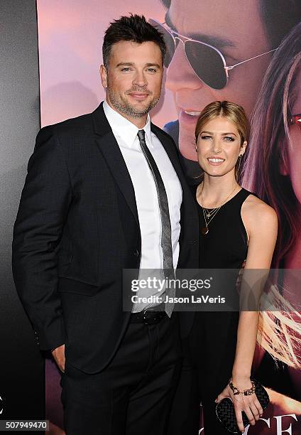 Actor Tom Welling and guest attend the premiere of "The Choice" at ArcLight Cinemas on February 1, 2016 in Hollywood, California.