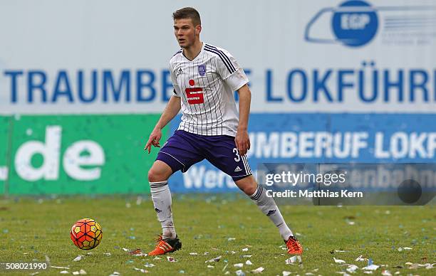 Anthony Syhre of Osnabrueck runs with the ball during the third league match between FC Hansa Rostock and VFL Osnabrueck at Ostseestadion on January...