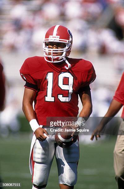 Quarterback Hines Ward of the Georgia Bulldogs warms-up before the game against the Alabama Crimson Tide on September 30, 1995 at Sanford Stadium in...