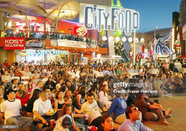 Fans gather to watch Friends, the final episode showing at Universal City Walk on May 6, 2004 in Los Angeles, California.