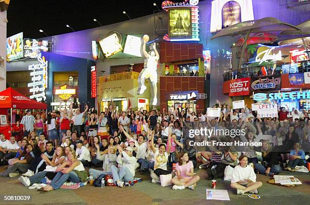 Fans gather to watch Friends, the final episode showing at Universal City Walk on May 6, 2004 in Los Angeles, California.