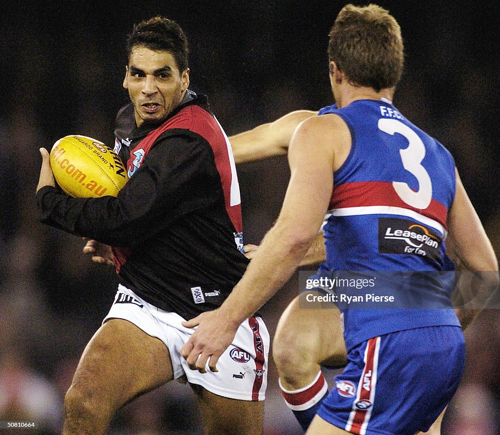 Essendon Rioli Dean Rioli number 43 for the Bombers in action during the round seven ...