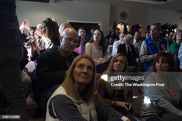 Donna Roche 11 Donna Roche Stock Photos, High-Res Pictures, and Images - Getty Images