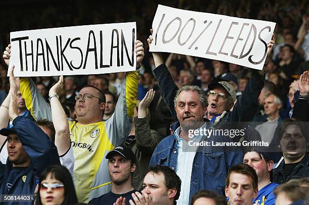 Leeds fans show their respect to Alan Smith during the FA Barclaycard Premiership match between Leeds United and Charlton Athletic at Elland Road on...