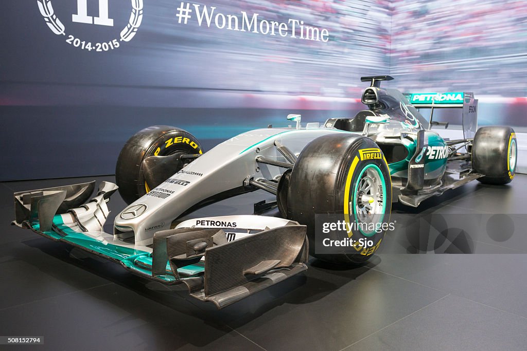 Mercedes Formula W06 ibrido auto da corsa di Formula 1