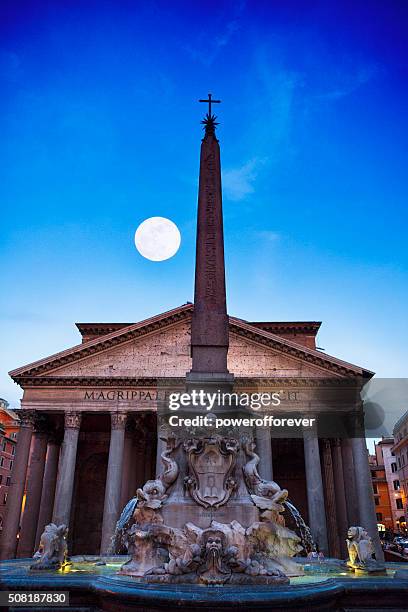 September Moon Rome Moonlight Over Rome Photos and Premium High Res Pictures - Getty Images