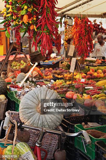 fruit and vegetables at campo de fiori market - campo de fiori stock pictures, royalty-free photos & images