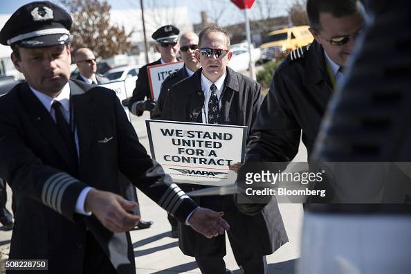 Southwest Airlines Co. Pilots First Ever Picket Over Lengthy Negotiations
