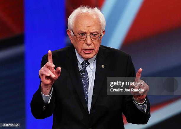 Democratic Presidential candidates Sen. Bernie Sanders speaks during a CNN and the New Hampshire Democratic Party hosted Democratic Presidential Town...