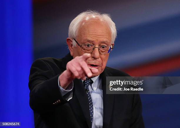 Democratic Presidential candidates Sen. Bernie Sanders speaks during a CNN and the New Hampshire Democratic Party hosted Democratic Presidential Town...