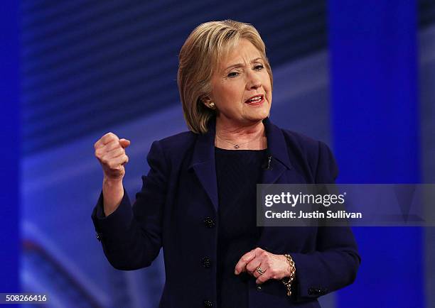 Democratic Presidential candidates Hillary Clinton speaks during a CNN and the New Hampshire Democratic Party hosted Democratic Presidential Town...