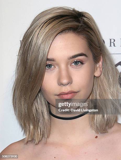 21 Makeupbymandy24 Photos and Premium High Res Pictures - Getty Images 21 Makeupbymandy24 Photos and Premium High Res Pictures - Getty Images