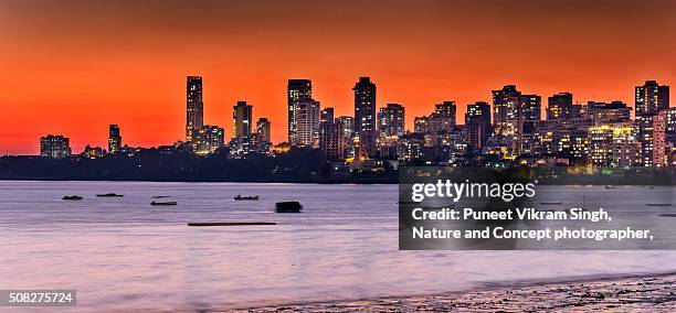 mumbai skyline - marine drive stock pictures, royalty-free photos & images