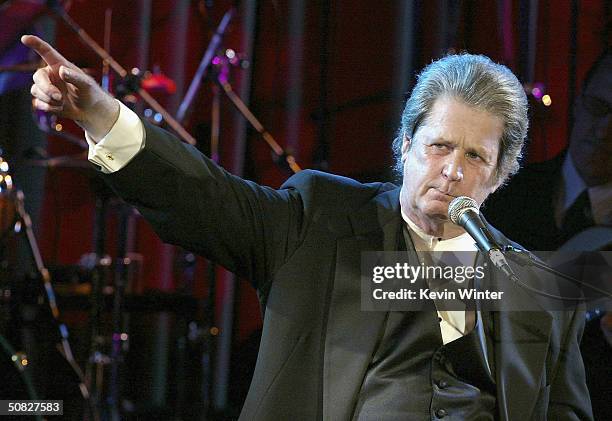 Award recipient and musician Brian Wilson performs at the 2004 BMI Pop Awards at the Regent Beverly Wilshire Hotel on May 11, 2004 in Beverly Hills,...