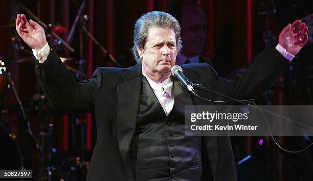 Award recipient and musician Brian Wilson performs at the 2004 BMI Pop Awards at the Regent Beverly Wilshire Hotel on May 11, 2004 in Beverly Hills,...