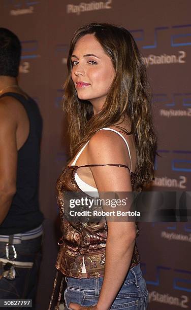 Actress Eliza Dushku arrives at the Playstation 2 celebration for this year's Electronic Entertainment Expo on May 11, 2004 at the Belasco Theater,...