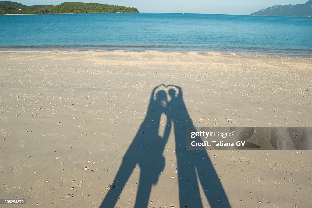 Sombra Pareja En La Playa Concepto De Amor Foto de stock - Getty Images