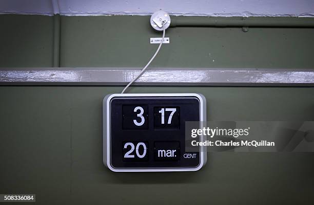 Committee Clock Conference Room Clocks Photos and Premium High Res Pictures - Getty Images