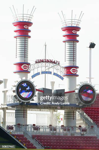 Power Stacks Reds 14 Great American Ballpark Power Stacks Stock Photos, High-Res Pictures ...