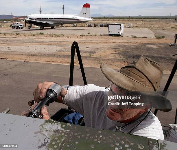 Grounding Inc Photos and Premium High Res Pictures - Getty Images