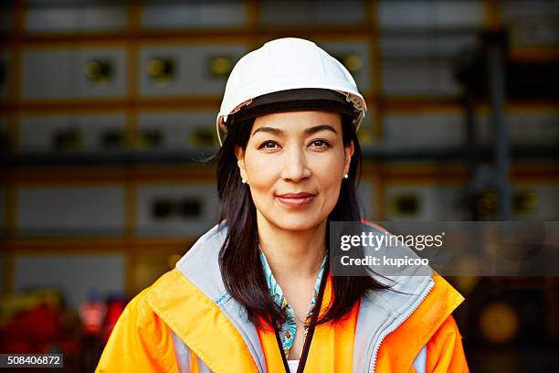 o que acontece nesta área é minha responsabilidade - blue collar portrait imagens e fotografias de stock