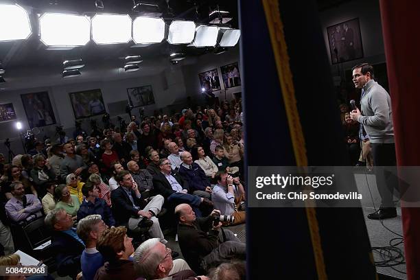 Republican presidential candidate Sen. Marco Rubio holds a campaign town hall event at the New Hampshire Institute of Politics at St. Anselm College...