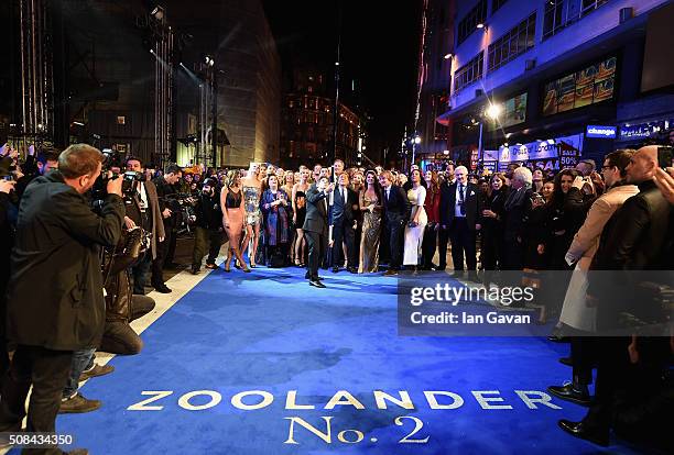 Ben Stiller with cast and guests attempt a record breaking selfie during a London Fan Screening of the Paramount Pictures film "Zoolander No. 2" at...