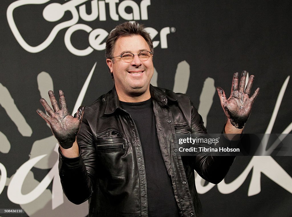 Vince Gill Inducted Into Guitar Center's RockWalk