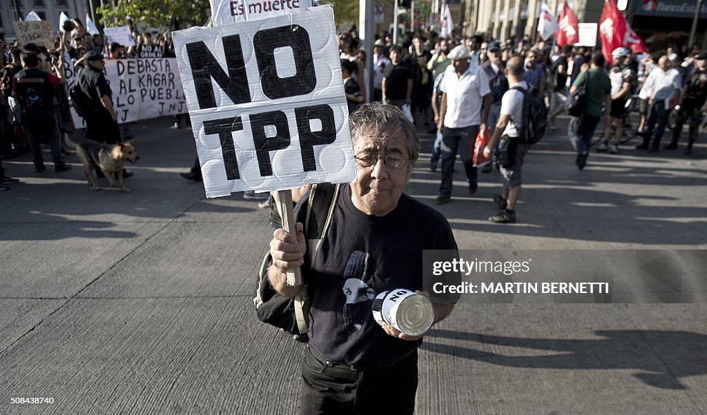 CHILE-NZEALAND-US-TRADE-TPP-PROTEST