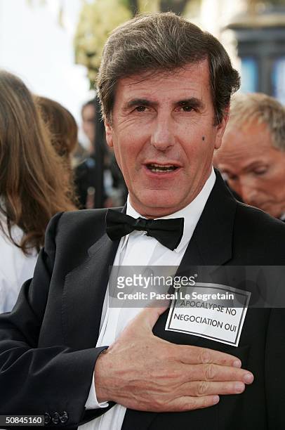 Actor Bernard Menez attends the premiere of movie "Comme Une Image" at the Palais des Festivals on May 16, 2004 in Cannes, France.