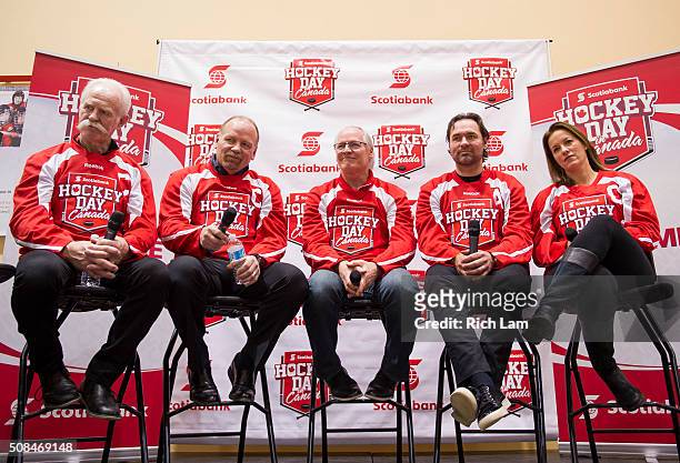 Alumni Lanny McDonald, Wendel Clark, Mark Napier and Darcy Tucker along with former Olympian Cassie Campbell-Pascall answer questions from minor...
