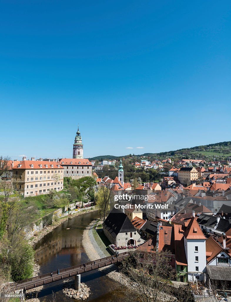 View of Cesky Krumlov Castle, the Church of St. Jost and the Church of St Vitus on the Vltava River, UNESCO World Heritage Site, Cesky Krumlov, South Bohemia, Czech Republic