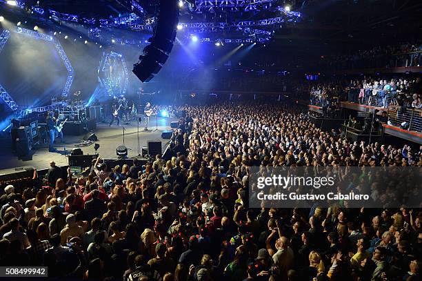 Recording artists Boyd Tinsley, Tim Reynolds, Dave Matthews, Carter Beauford , Stefan Lessard and Jeff Coffin of Dave Matthews Band perform onstage...