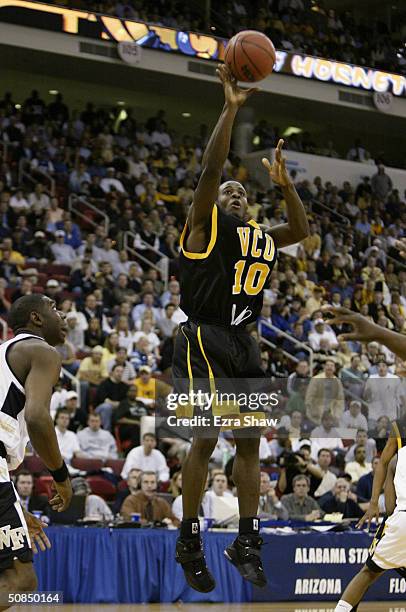 Dominic R. Jones Domonic Jones Photos and Premium High Res Pictures - Getty Images