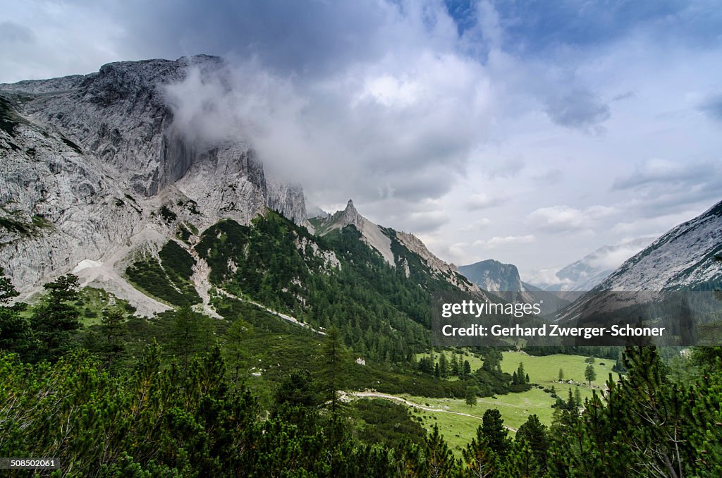 Hinterautal valley, Karwendel Mountains National Park, Tyrol, Austria, Europe