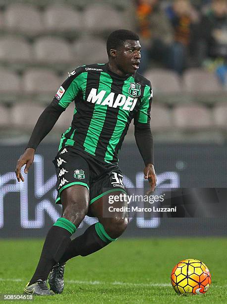 Alfred Duncan of US Sassuolo Calcio in action during the Serie A match between US Sassuolo Calcio and AS Roma at Mapei Stadium - Città del Tricolore...