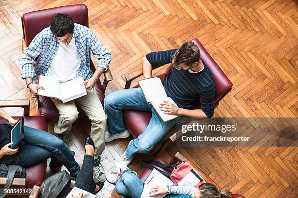 Teamwork Library Circular Library Photos and Premium High Res Pictures - Getty Images